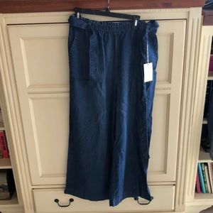 Universal Thread Goods Co.  Stretch Pants